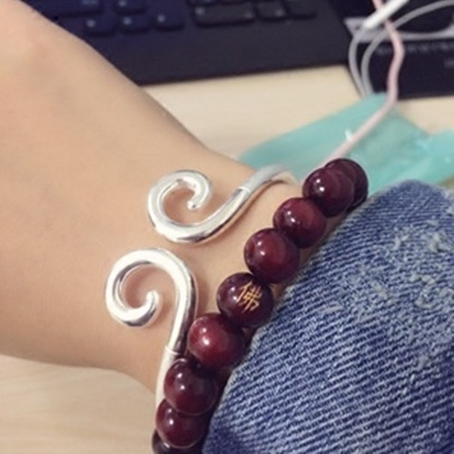 Hétköznapi női karkötő három színben