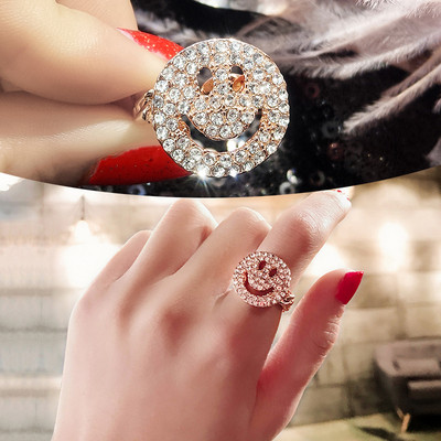 Női gyűrű arany és ezüst díszítő kövekkel