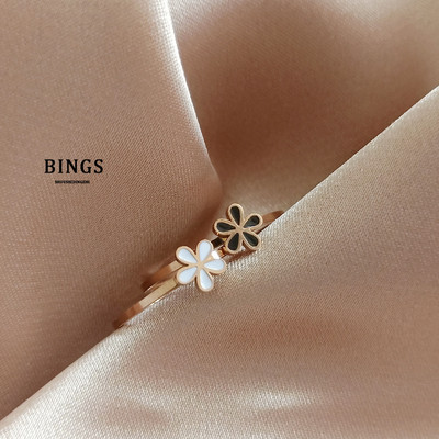 Двоен пръстен с цветя