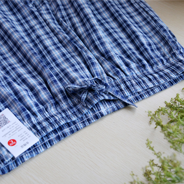 Férfi pizsama sötét és világos színekben