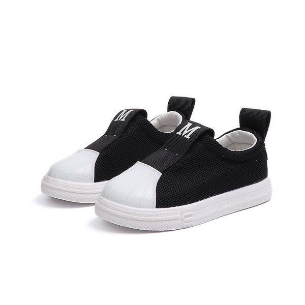 Alkalmi gyerekcipő fiúknak és lányoknak többféle színben