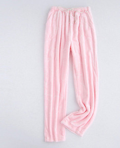 Pijamale moi și groase în mai multe culori pentru bărbați și femei