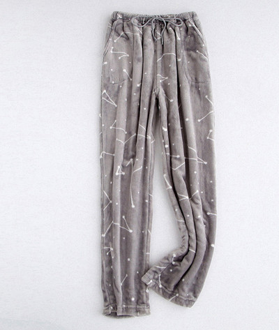 Pijamale moi și groase în mai multe culori pentru bărbați și femei