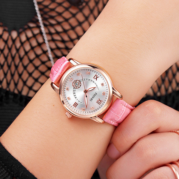 Női napi karóra többféle színben