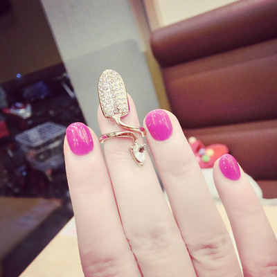 Aktuális női gyűrű díszkövekkel három színben