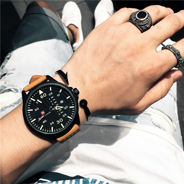 Ceas de zi cu zi pentru bărbați în mai multe culori