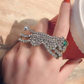 Inel de dama modern in forma de leopard