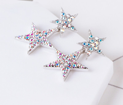 Cercei de dama in forma de stea