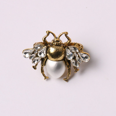 Modern női gyűrű két modellben