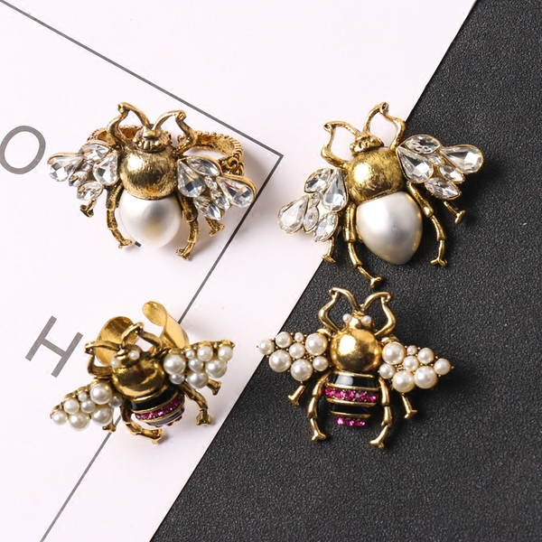 Modern női gyűrű két modellben