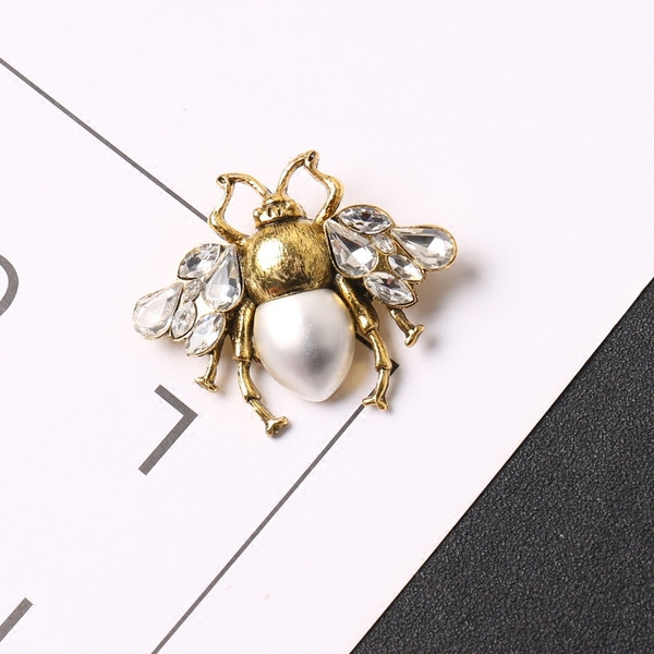 Modern női gyűrű két modellben