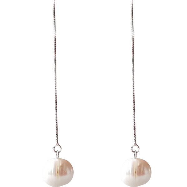 Női fülbevaló lógó gyöngyökkel