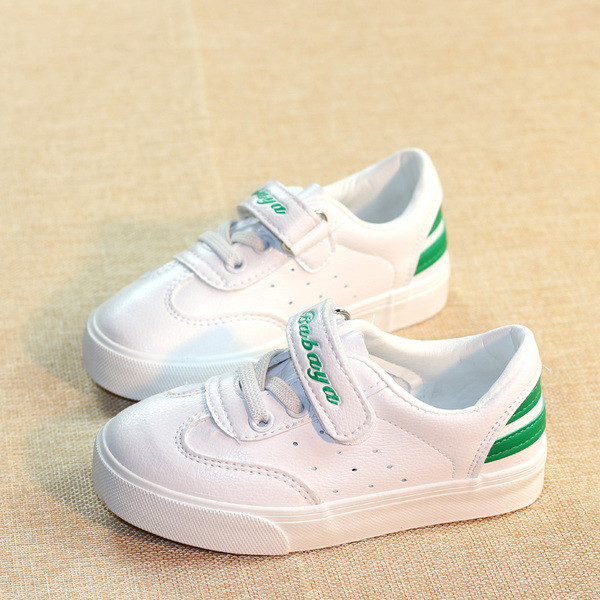 Παιδικά πάνινα παπούτσια για αγόρια σε άσπρο χρώμα