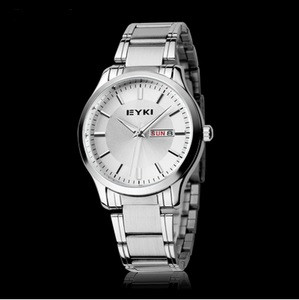 Ceas de bărbați din metal elegant în trei culori