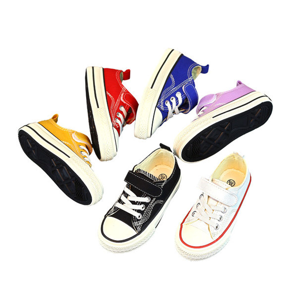 Παιδικά πάνινα παπούτσια κατάλληλα για κορίτσια και αγόρια σε διάφορα χρώματα