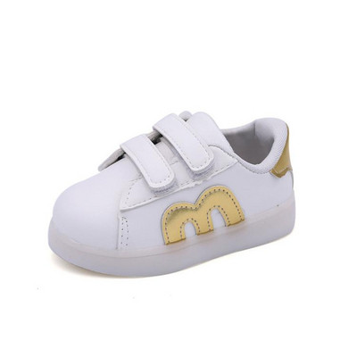 Aktuális gyerek tornacipő lányoknak és fiúknak világító modell matricákkal