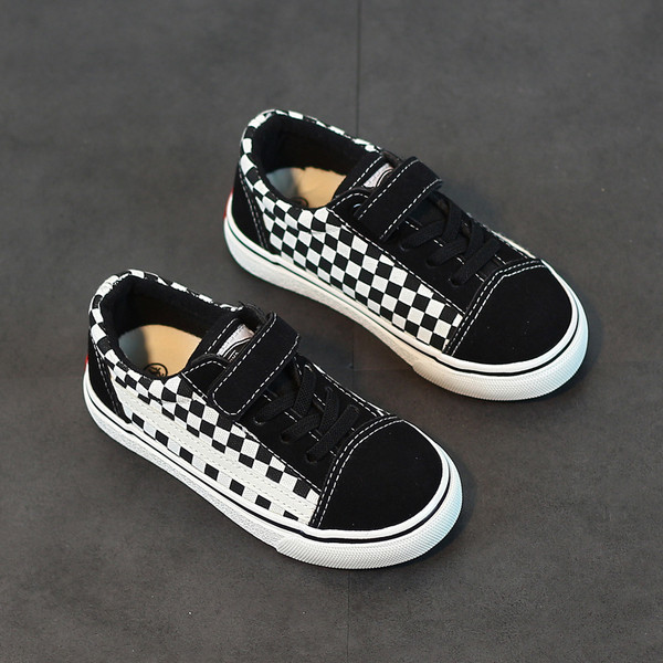 Детски кецове за момичета и момчета в два цвята