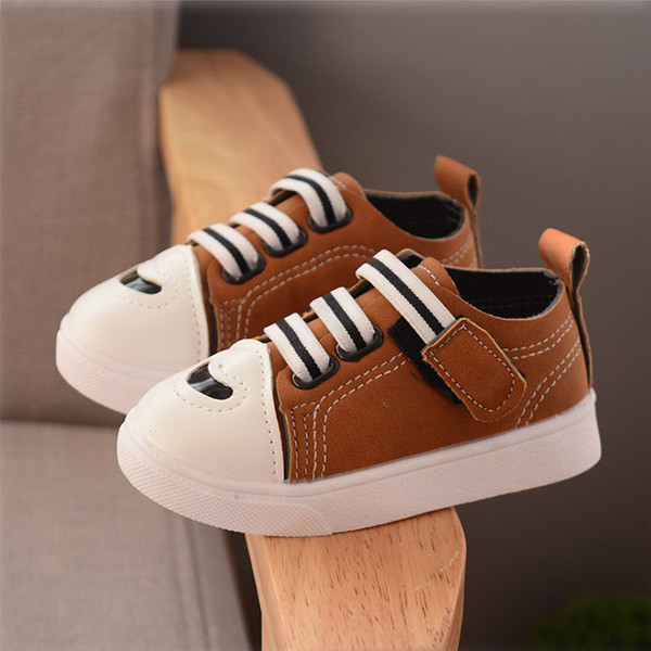 Καθημερινά πάνινα παπούτσια για αγόρια σε διάφορα χρώματα