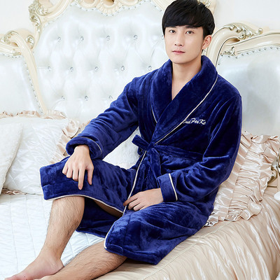 Vastag fürdőköpeny több színben hímzéssel