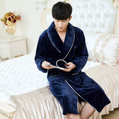 Vastag fürdőköpeny több színben hímzéssel