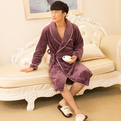 Vastag fürdőköpeny több színben hímzéssel