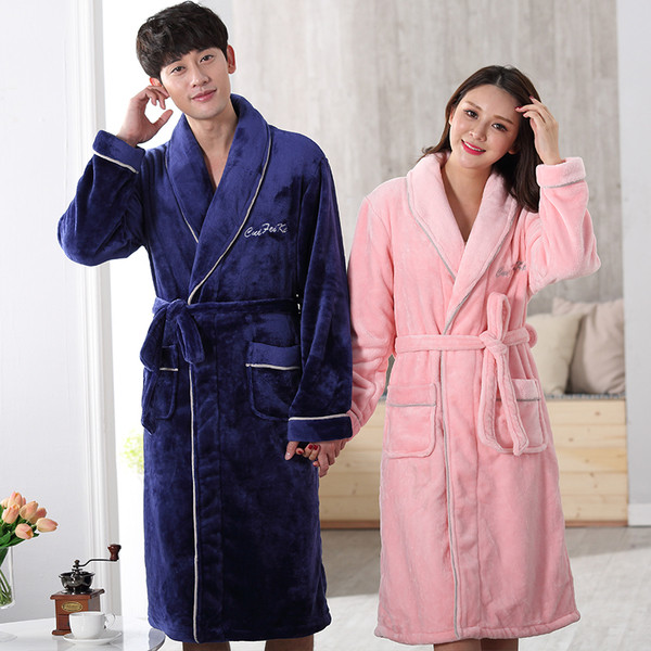 Vastag fürdőköpeny több színben hímzéssel