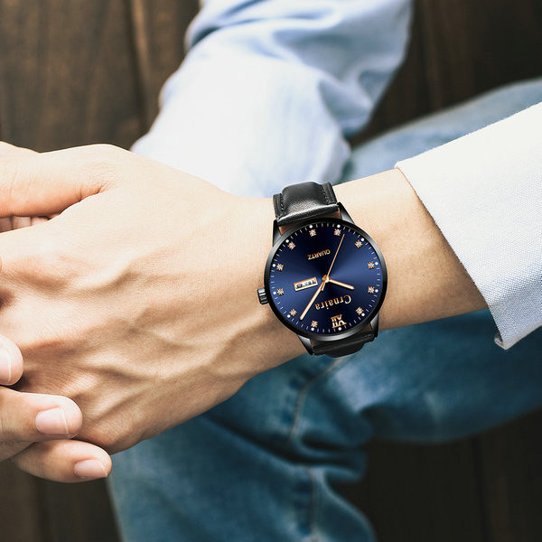 Elegáns férfi kvarc karóra különböző színekben - két modell