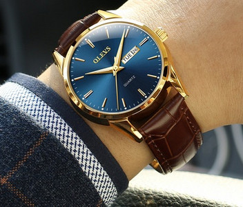 Модерен мъжки водоустойчив часовник в различни цветове