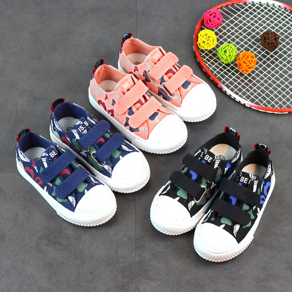 Детски платненки с лепенки подходящи за момичета и момчета