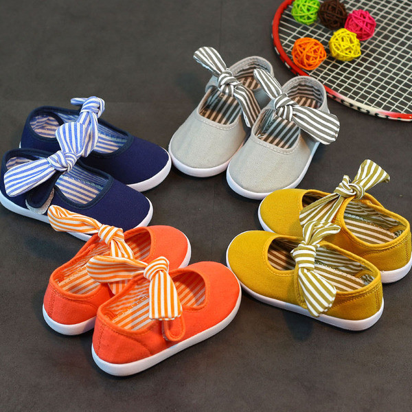 Детски обувки за момичета и момчета в няколко цвята