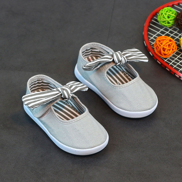 Детски обувки за момичета и момчета в няколко цвята