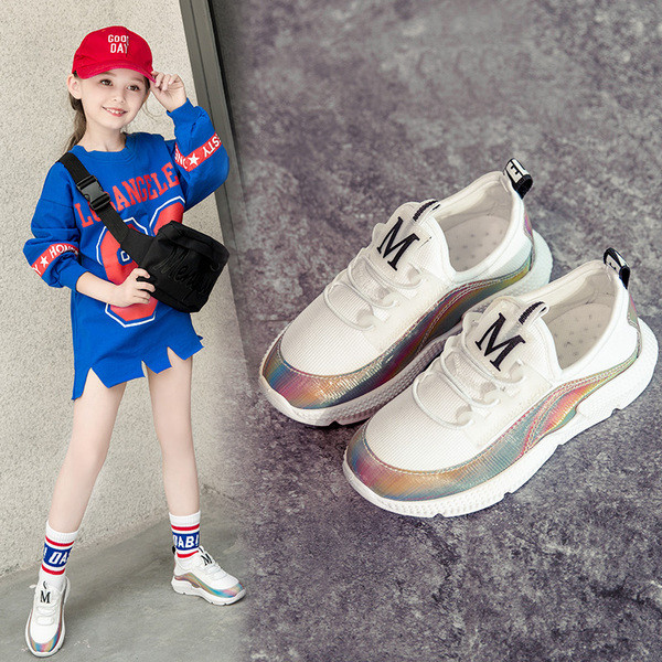 Adidasi copii moderni pentru fete cu efect stralucitor in doua culori