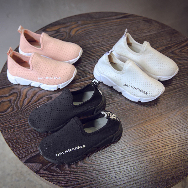 Περιστασιακά παπούτσια για κορίτσια και αγόρια σε τρία χρώματα