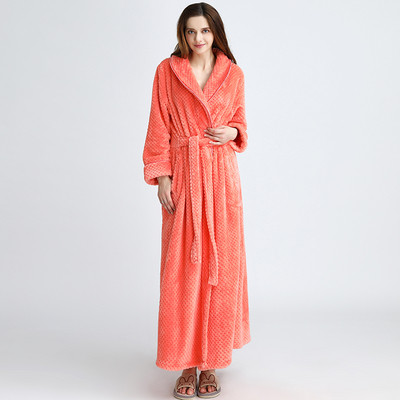 Дълъг халат в няколко цвята подходящ за жени и мъже