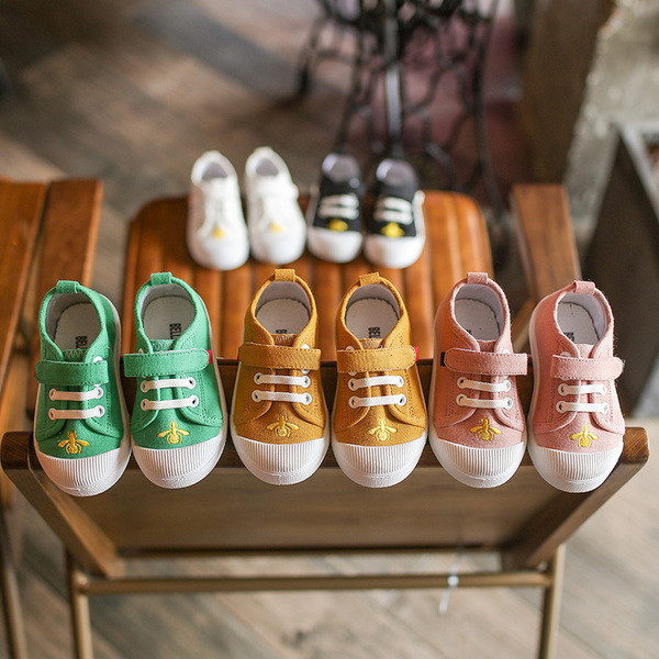 Παιδικά υποδήματα για κορίτσια και αγόρια μελουράκια βελκρό σε διάφορα χρώματα