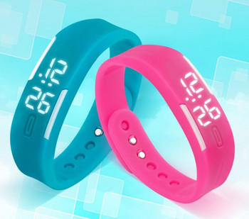 Спортен силиконов часовник в различни цветове подходящ за мъже и жени