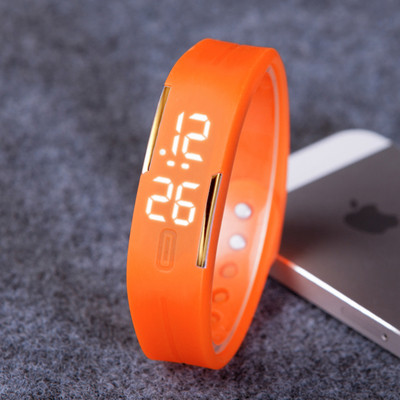 Ceas sport din silicon in diferite culori potrivite pentru barbati si femei