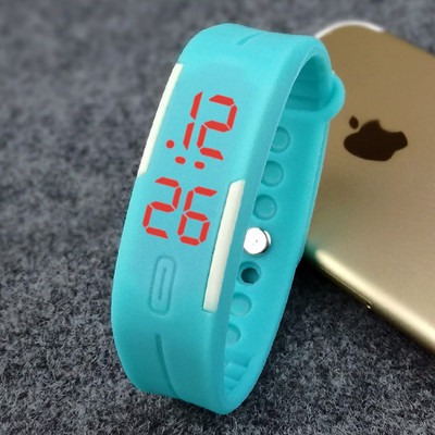 Ceas sport din silicon in diferite culori potrivite pentru barbati si femei