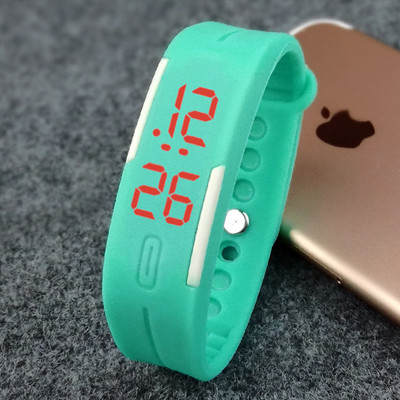Ceas sport din silicon in diferite culori potrivite pentru barbati si femei
