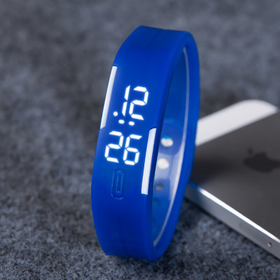 Ceas sport din silicon in diferite culori potrivite pentru barbati si femei