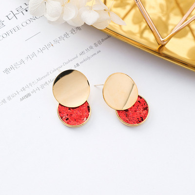 Стилни златисти дамски обеци в няколко модела