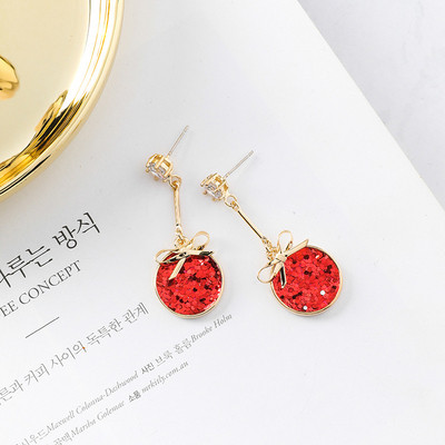 Стилни златисти дамски обеци в няколко модела