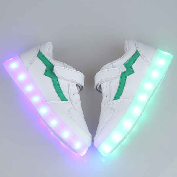 Adidasi copii moderni pentru fete si baieti model luminos