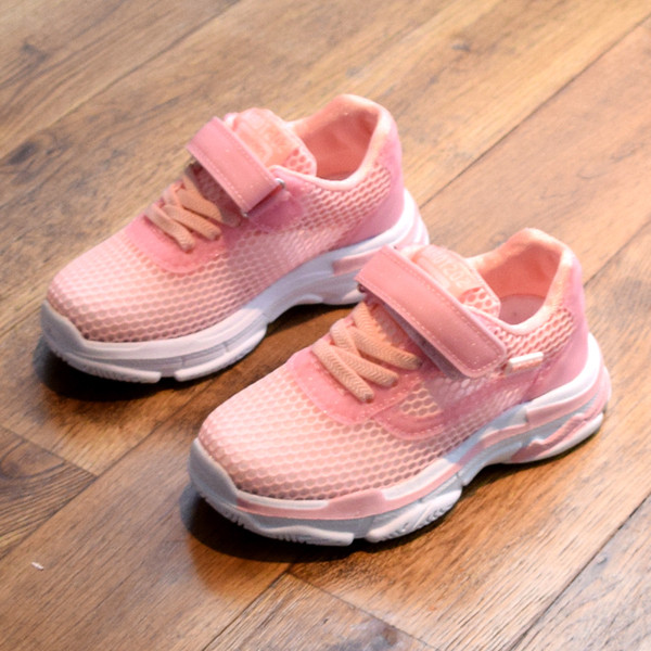 Παιδικά παπούτσια για κορίτσια και αγόρια σε διάφορα χρώματα