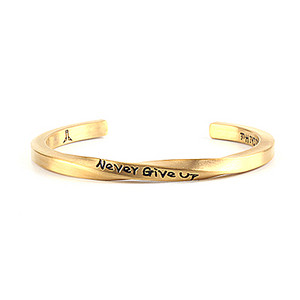 Bratara in mai multe culori potrivita pentru femei si barbati