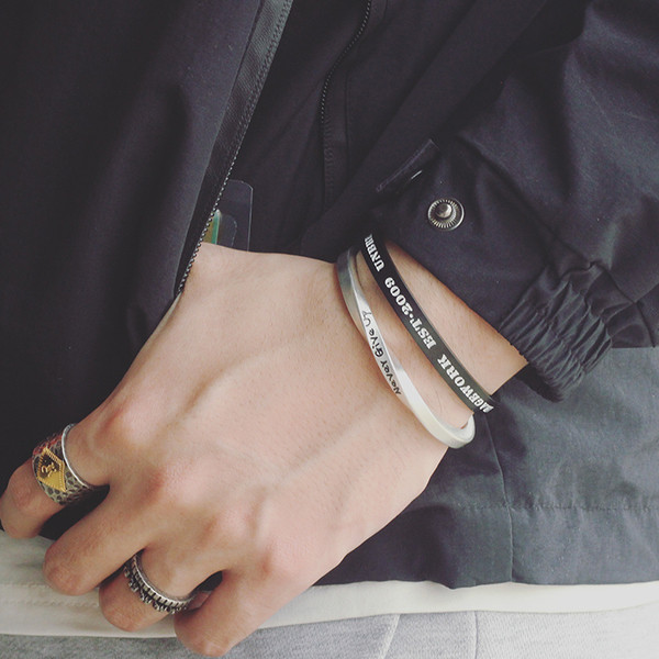 Bratara in mai multe culori potrivita pentru femei si barbati