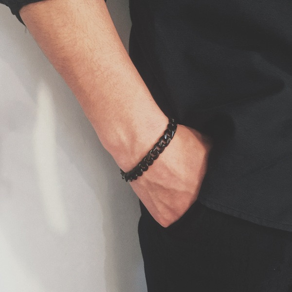 Bratara barbateasca din otel in mai multe culori