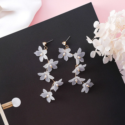 Cercei de dama cu elemente florale