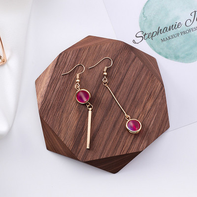 Ежедневни дамски обеци с висящ елемент