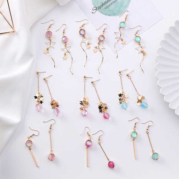 Ежедневни дамски обеци с висящ елемент